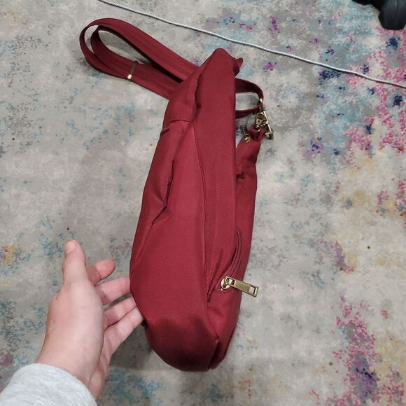 Travelon Round Hobo Style Shoulder Bag in Burgundy - Picture 10 of 16